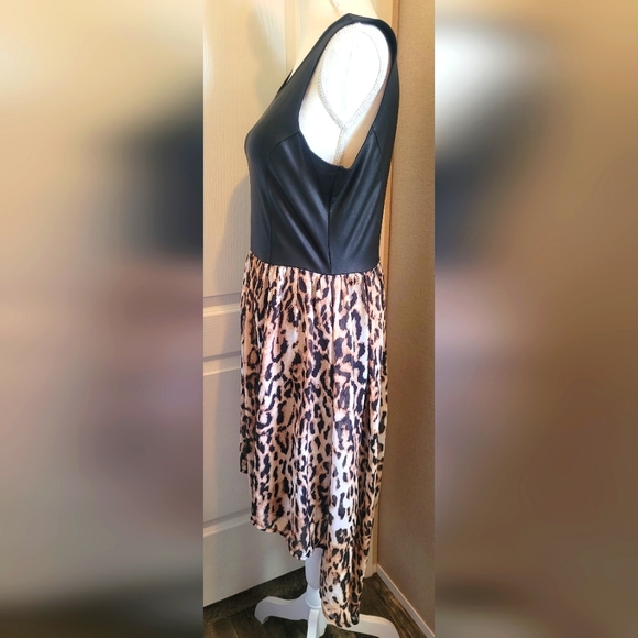 Almost Famous cheetah print hi-low sleeveless dress Size Large - Picture 2 of 5
